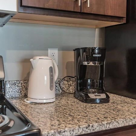 Spacious 2Br Suite Plus Patio Near Iowa State Ames Ngoại thất bức ảnh