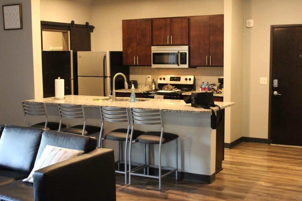 Spacious 2Br Suite Plus Patio Near Iowa State Ames Ngoại thất bức ảnh