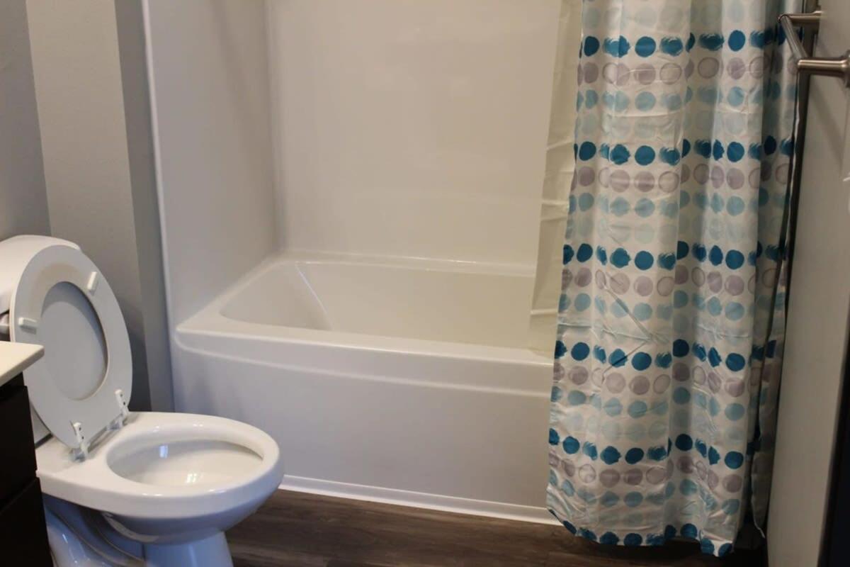 Spacious 2Br Suite Plus Patio Near Iowa State Ames Ngoại thất bức ảnh
