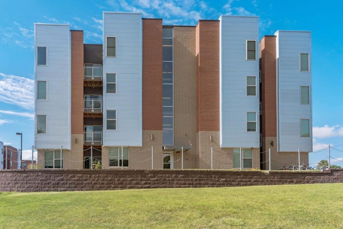 Spacious 2Br Suite Plus Patio Near Iowa State Ames Ngoại thất bức ảnh